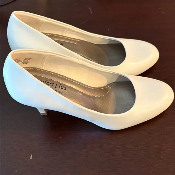 Predictions White Heels - Picture 4 of 7